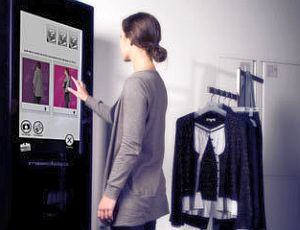 In London clothes shops have appeared in the mirror with a yield Twitter