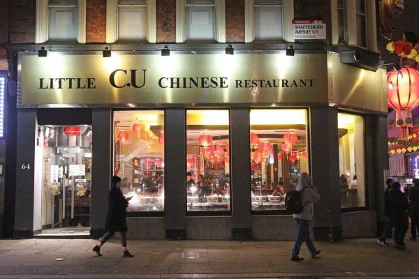 Features of Chinese behavior at the table