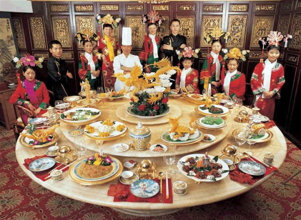 etiquette in Chinese restaurant