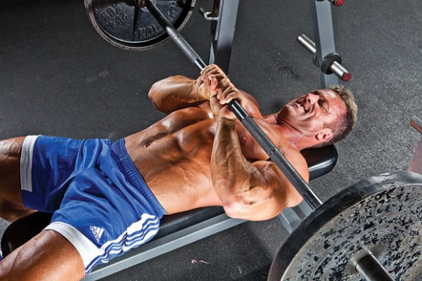 Bench press with a narrow grip