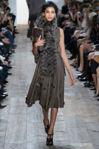 Review of the collection of Michael Kors Spring Summer 2015. What clothes are trendy in 2015 (2)