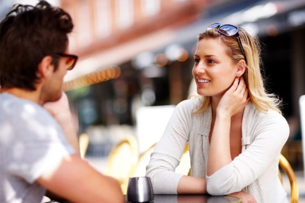 first-date-at-cafe