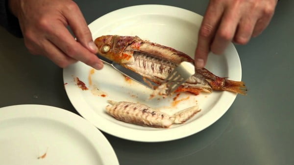How to eat soft fish
